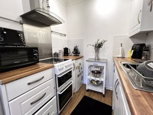 Kitchen- click for photo gallery